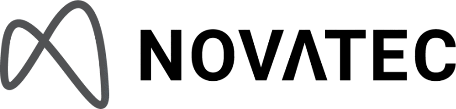 Das Novatec-Logo zeigt links neben dem fettgedruckten, schwarzen Schriftzug „NOVATEC“ auf hellem Hintergrund ein stilisiertes, abstraktes Linienmotiv.
